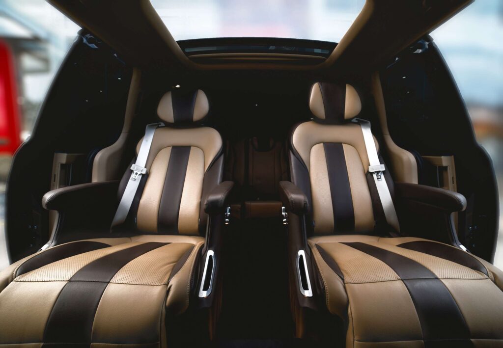 Thuê Xe Tự Lái Ở Đà nẵng Với Kia Sedona 2020 Cao Cấp ghe sedona sang trong phu hop voi nhau cau thue xe tu lai o da nang voi tiêu chí cao cấp