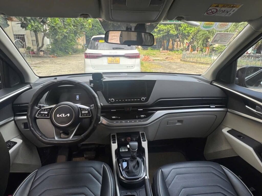 Thuê Xe Tự Lái 7 Chỗ Giá Rẻ Đà Nẵng – Kia Carens 2024 Chỉ Từ 800K/Ngày thue xe 7 cho gia re da nang ghe truoc carens